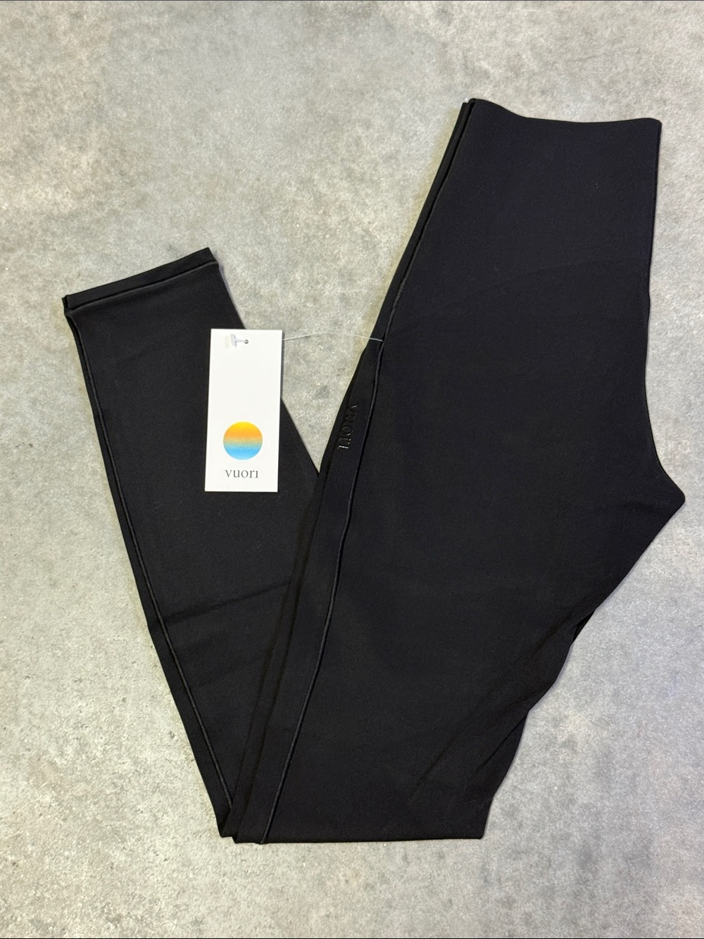 Vuori FormRefined High Rise Legging Black XS NWT 26 Inch